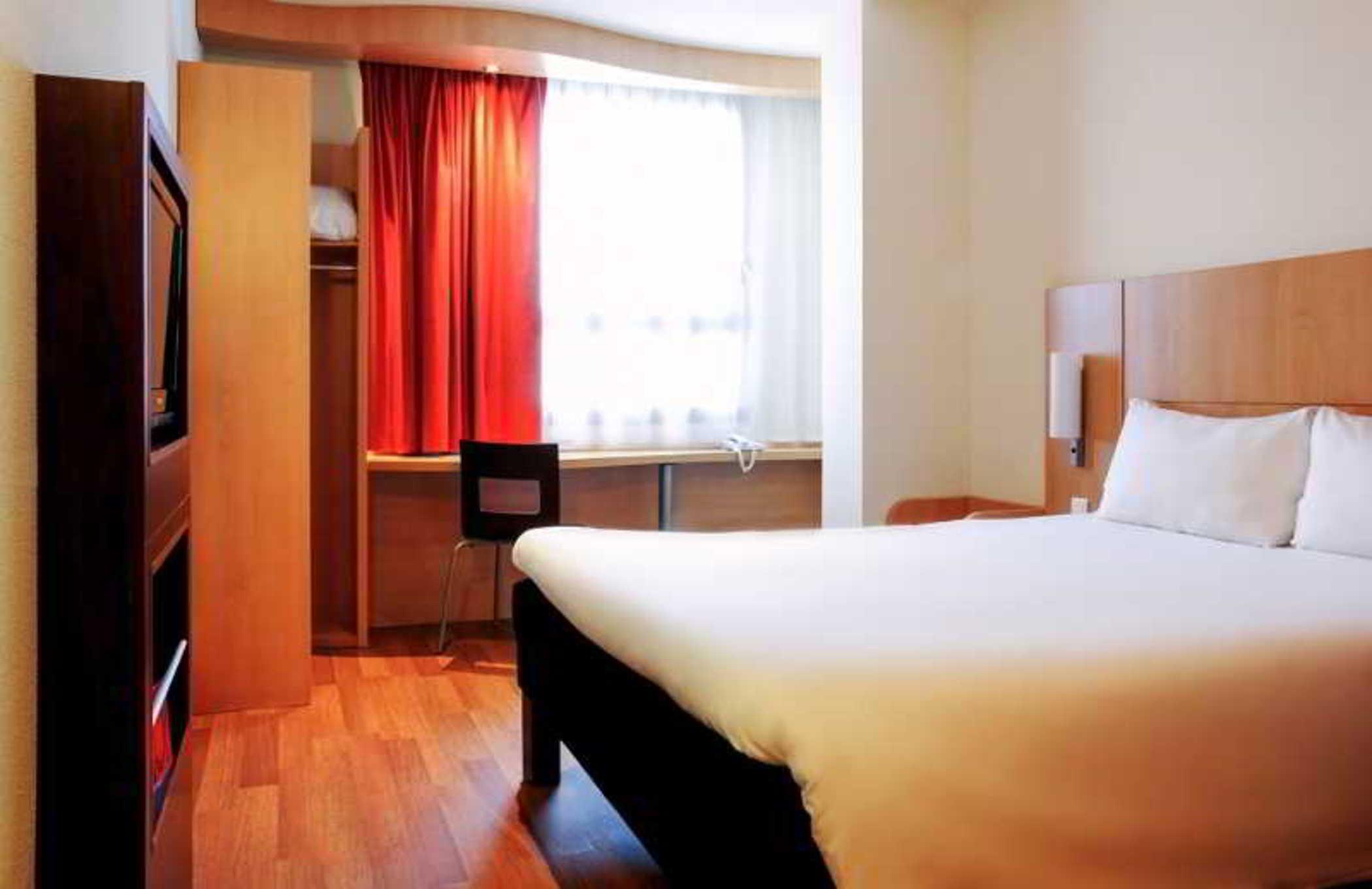 Ibis Madrid Calle Alcala Luaran gambar