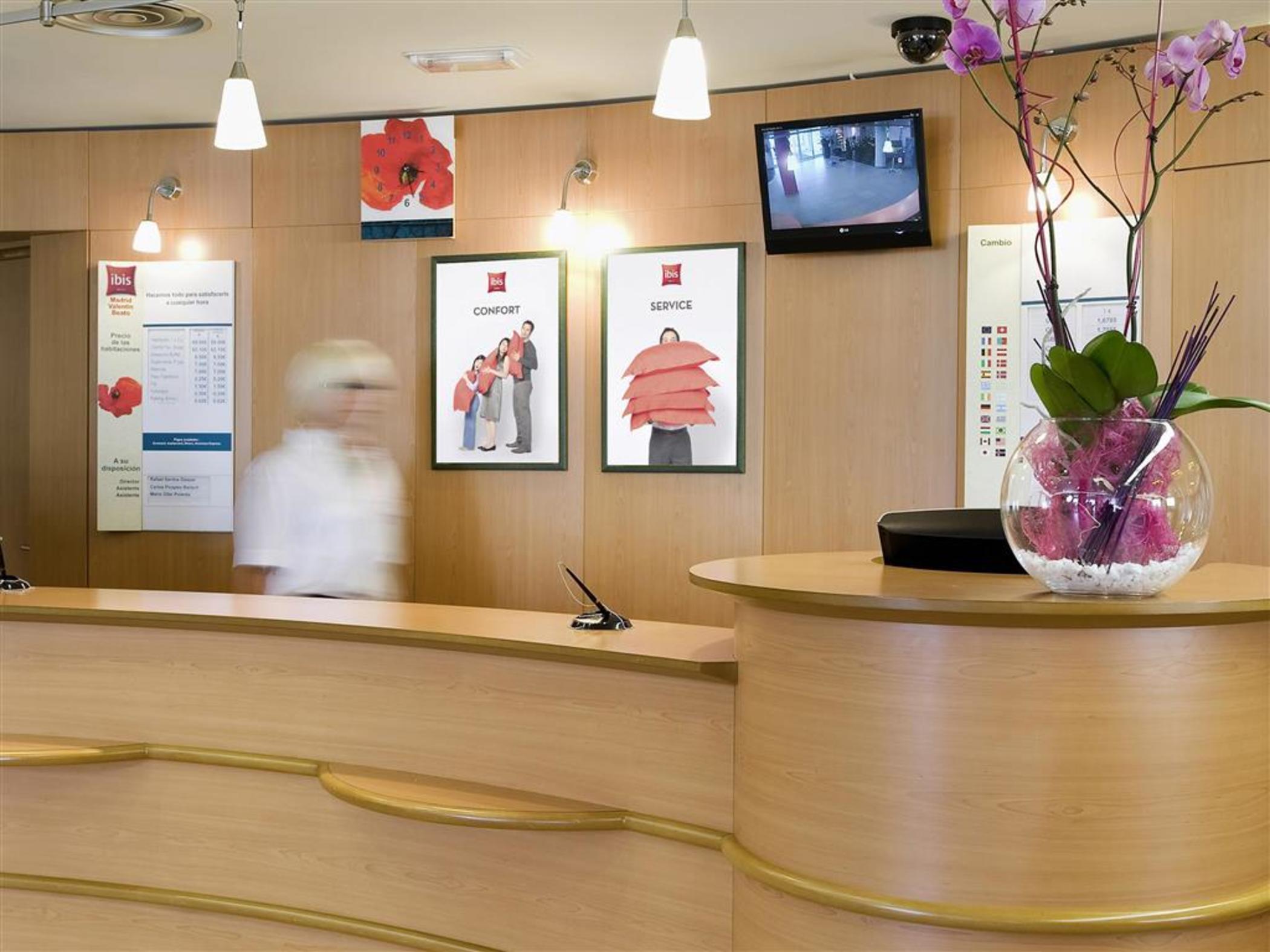 Ibis Madrid Calle Alcala Luaran gambar