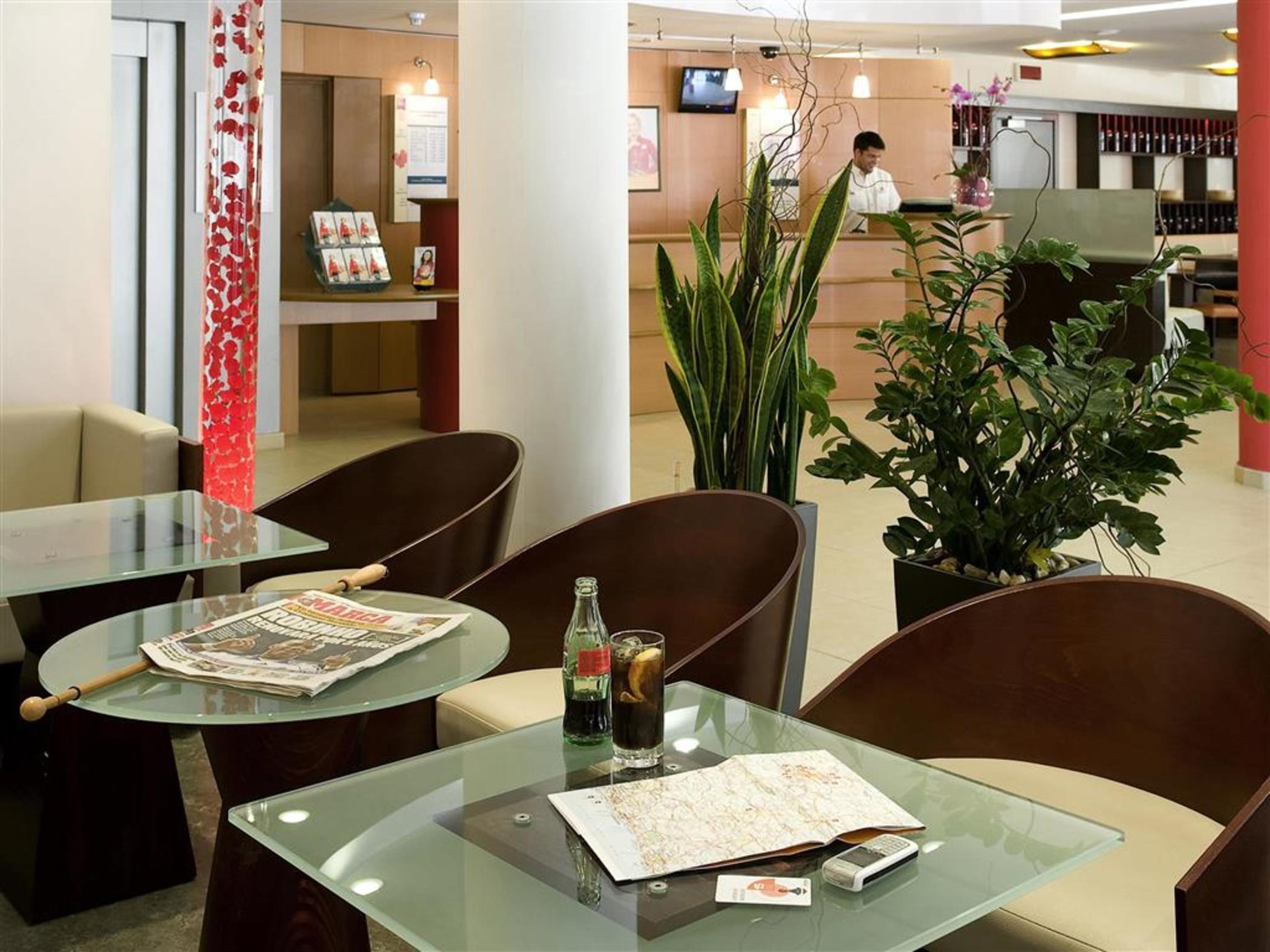 Ibis Madrid Calle Alcala Luaran gambar