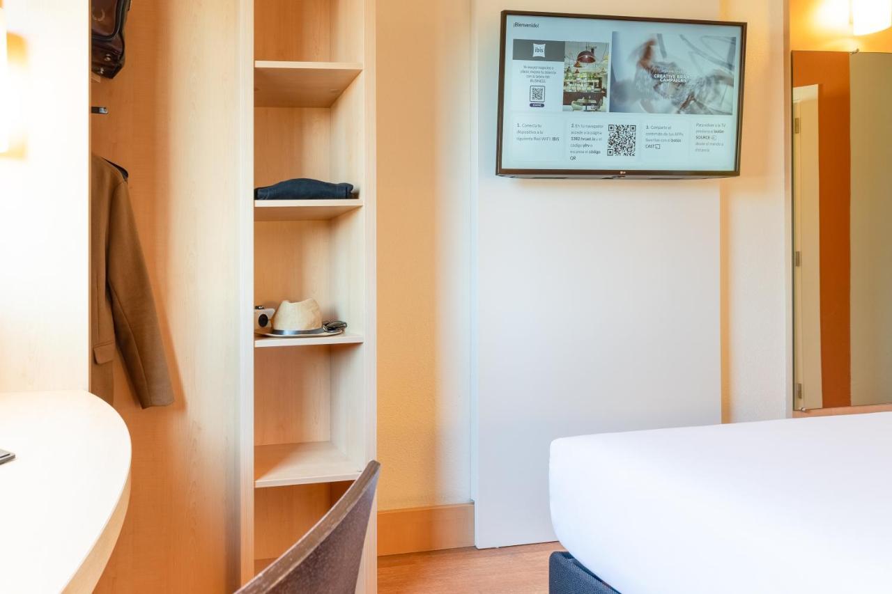 Ibis Madrid Calle Alcala Luaran gambar