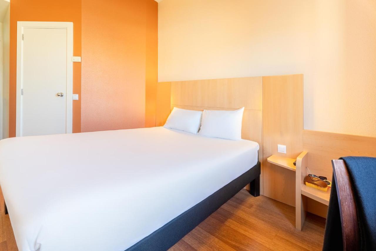 Ibis Madrid Calle Alcala Luaran gambar