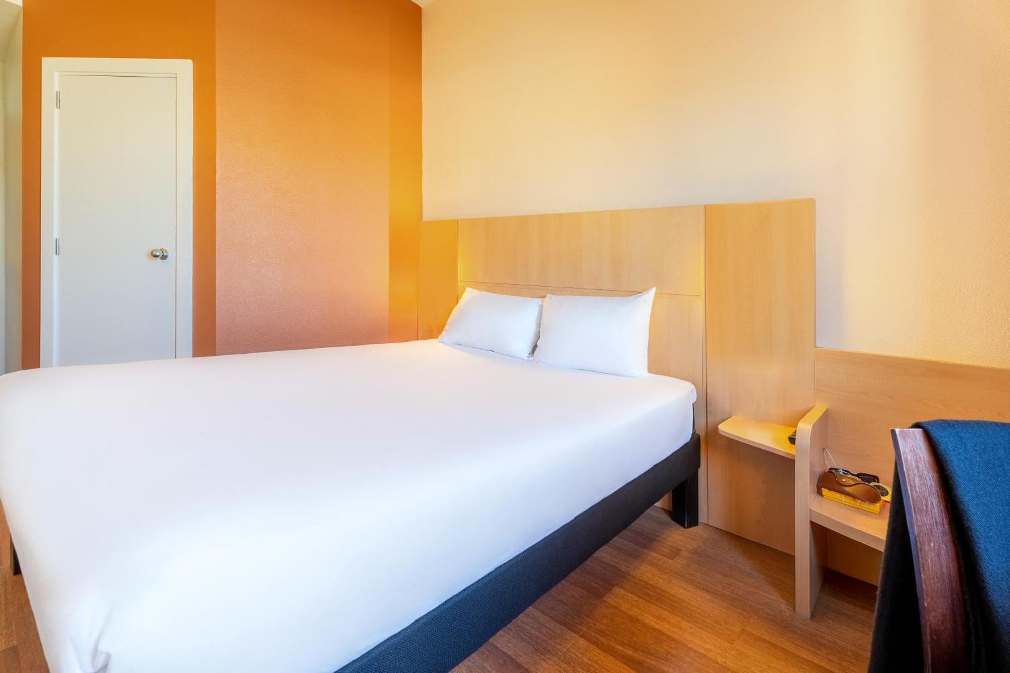Ibis Madrid Calle Alcala Luaran gambar